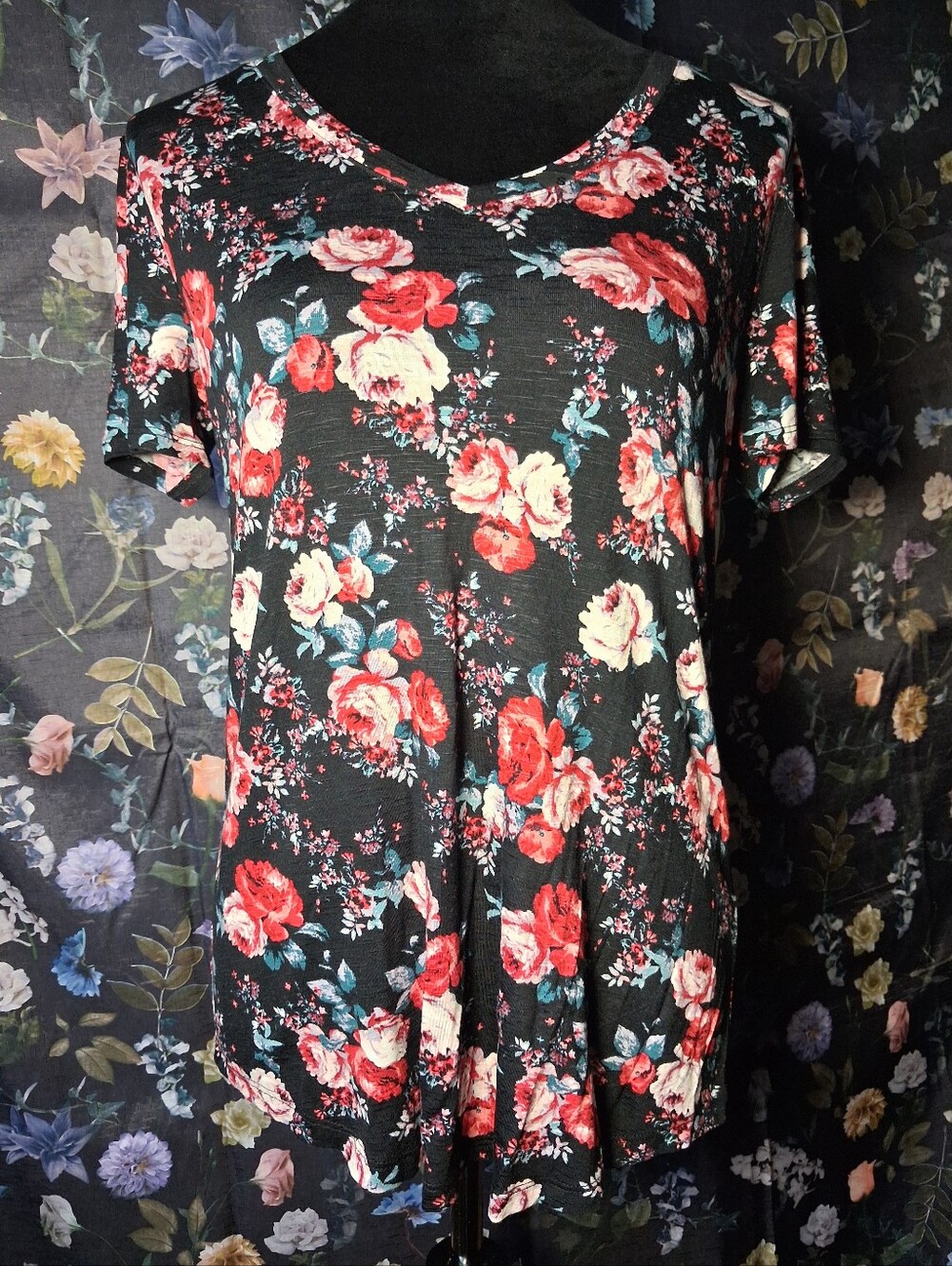 Women's Floral Short-Sleeve Tee - Black with Red & Cream Roses